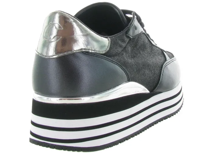 baskets et sneakers - Tendance - femme - Cuir - Noir - Crime london